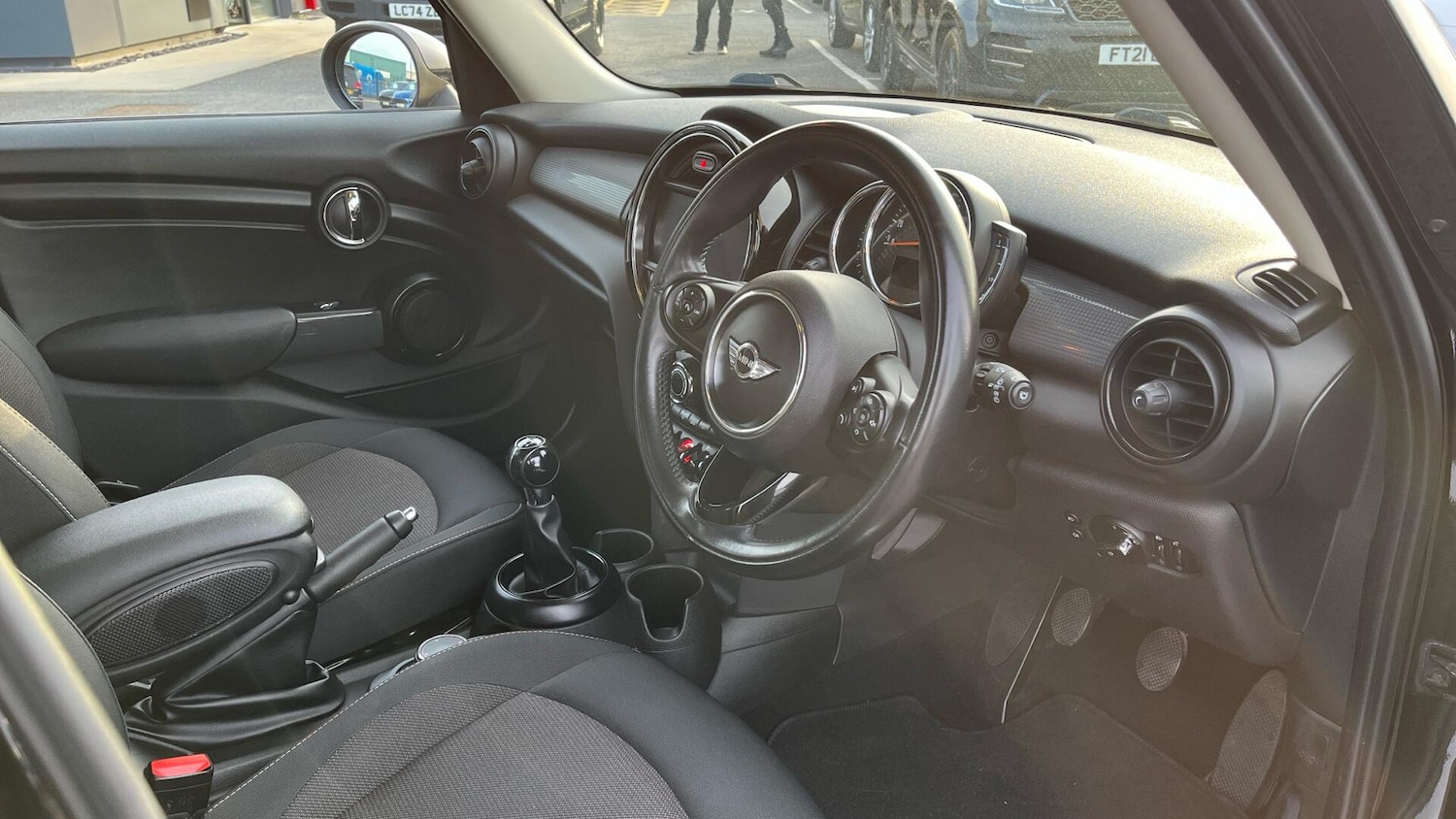 Used MINI Hatch 2018 for sale - 77939894: Photo 6