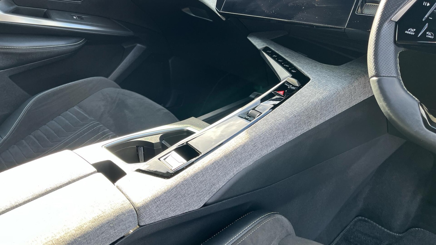 Used Peugeot 3008 2024 for sale - 77658033: Photo 10