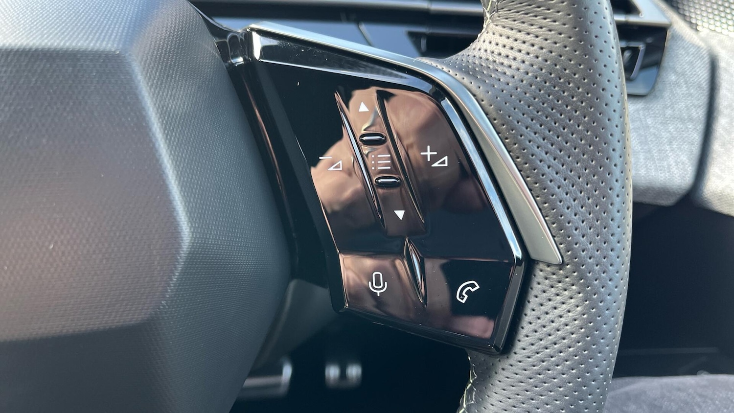 Used Peugeot 3008 2024 for sale - 77658033: Photo 18