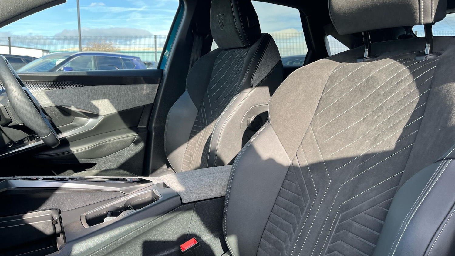 Used Peugeot 3008 2024 for sale - 77658033: Photo 31