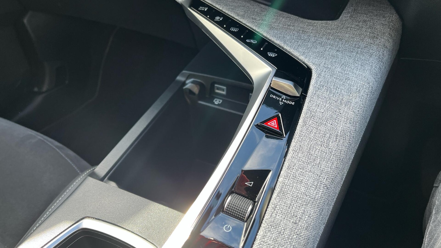 Used Peugeot 3008 2024 for sale - 77658033: Photo 38