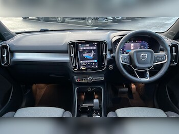 Used Volvo XC40 2024 for sale - 77549361: Photo