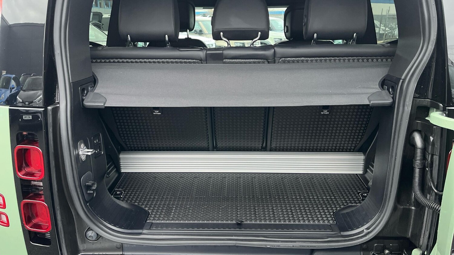 Used Land Rover Defender 90 2023 for sale - 77612996: Photo 13