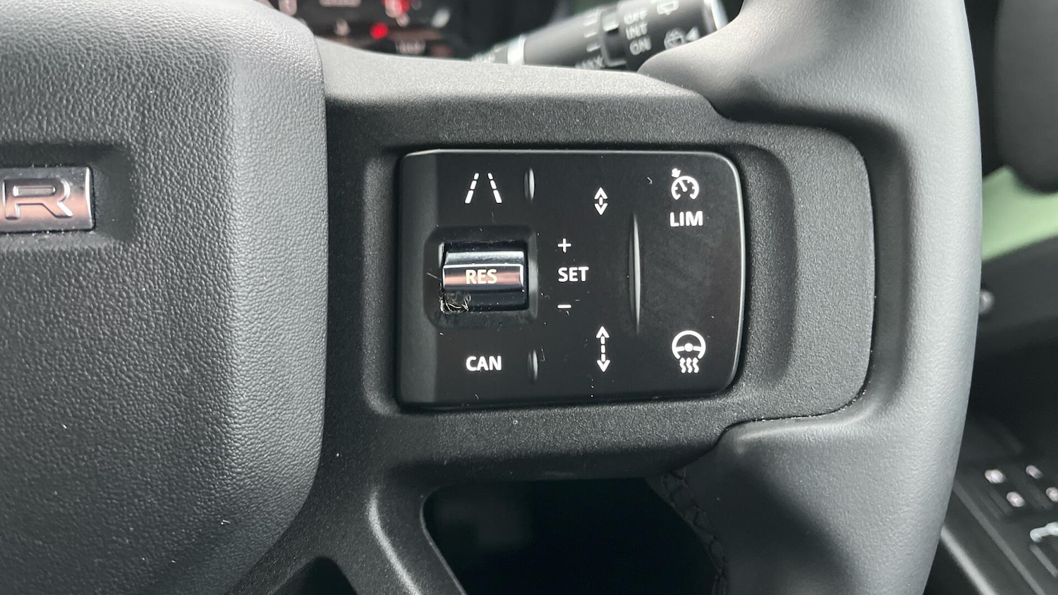 Used Land Rover Defender 90 2023 for sale - 77612996: Photo 18