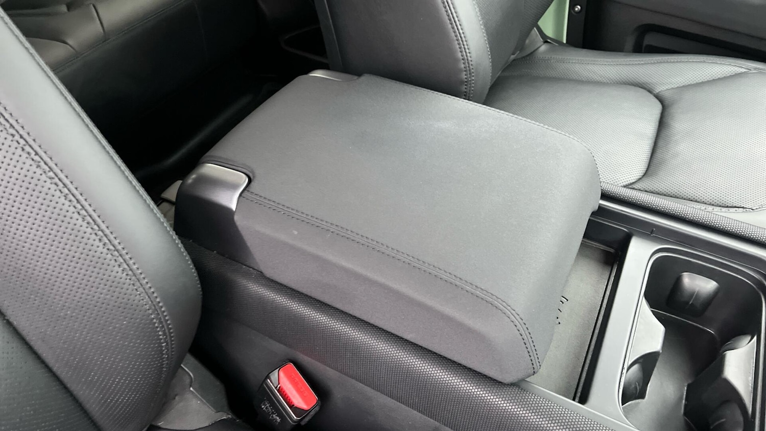 Used Land Rover Defender 90 2023 for sale - 77612996: Photo 19