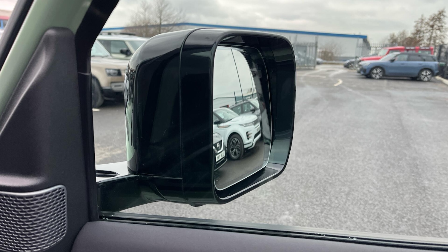 Used Land Rover Defender 90 2023 for sale - 77612996: Photo 20