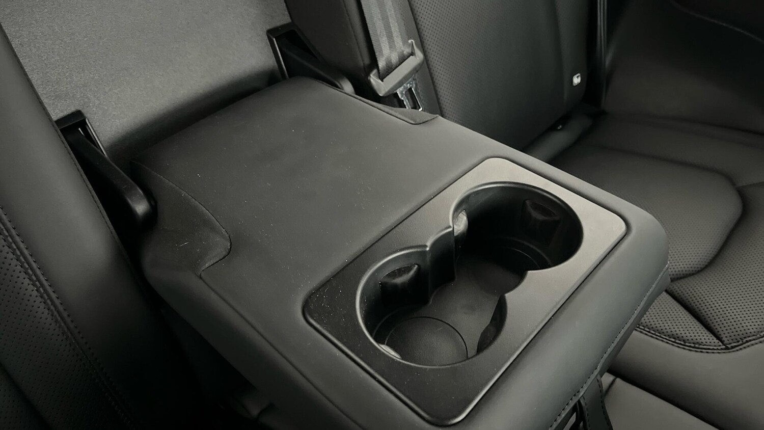 Used Land Rover Defender 90 2023 for sale - 77612996: Photo 27