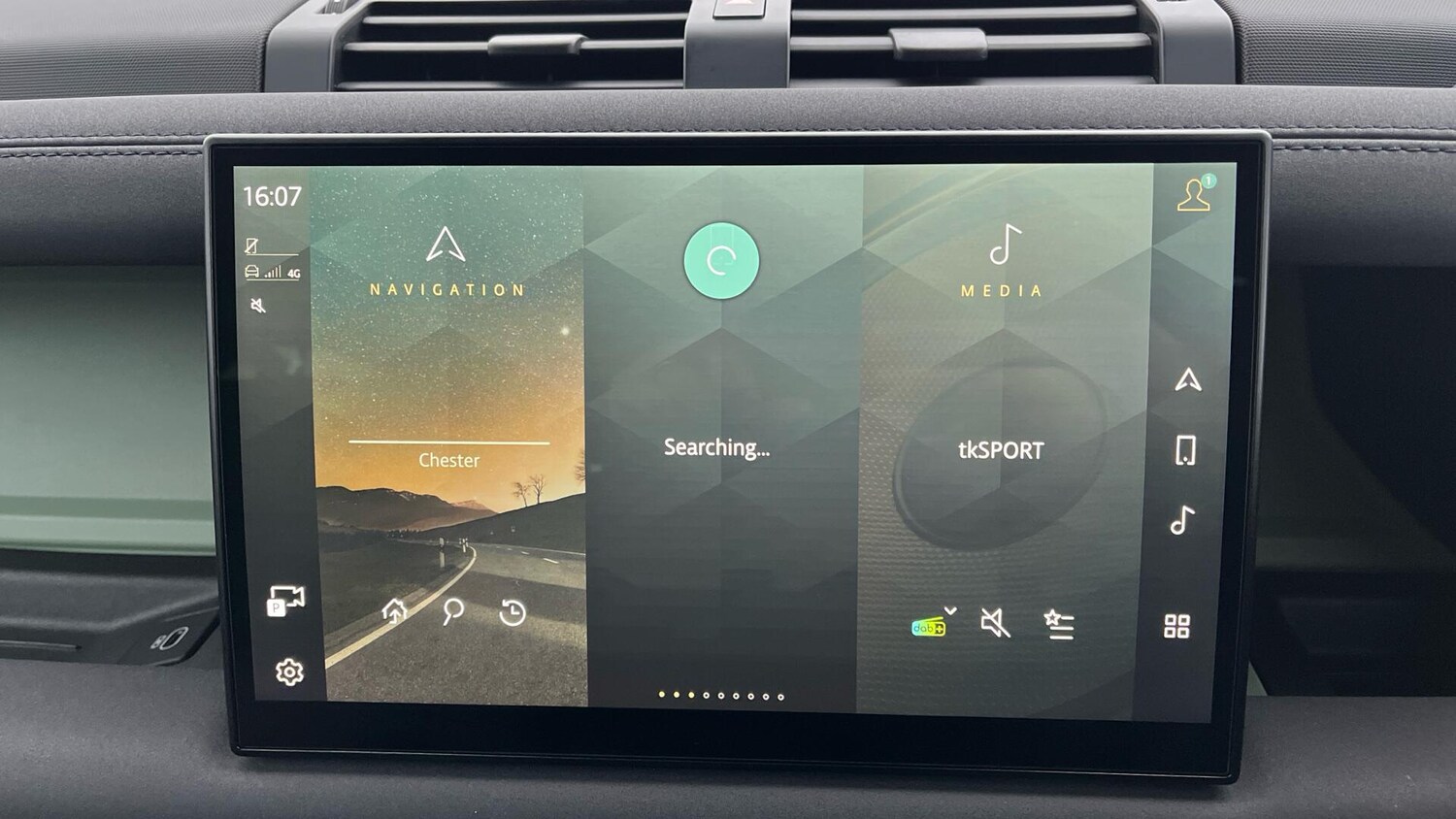 Used Land Rover Defender 90 2023 for sale - 77612996: Photo 8