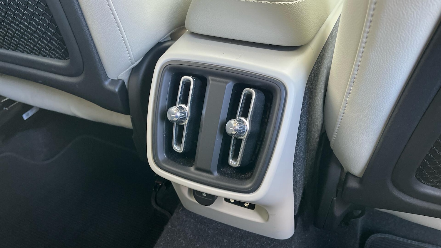 Used Volvo XC40 2022 for sale - 77120803: Photo 21