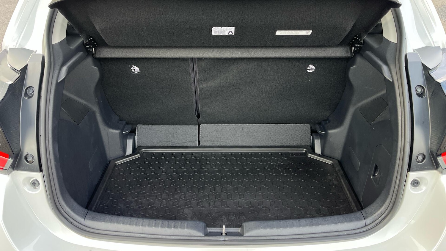 Used Mazda Mazda2 HYBRID 2023 for sale - 76781981: Photo 13