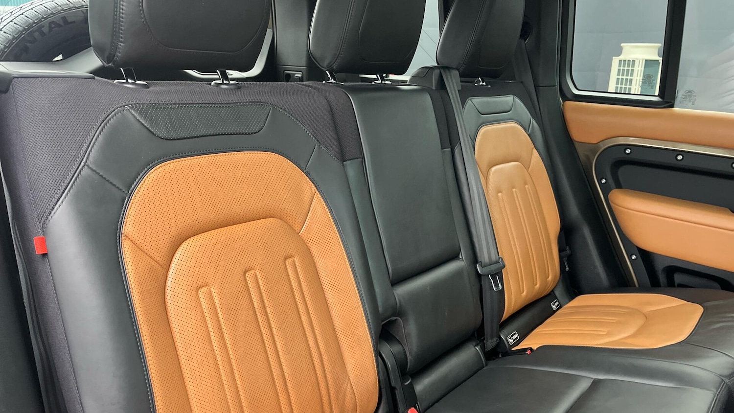 Used Land Rover Defender 110 2020 for sale - 77511212: Photo 30