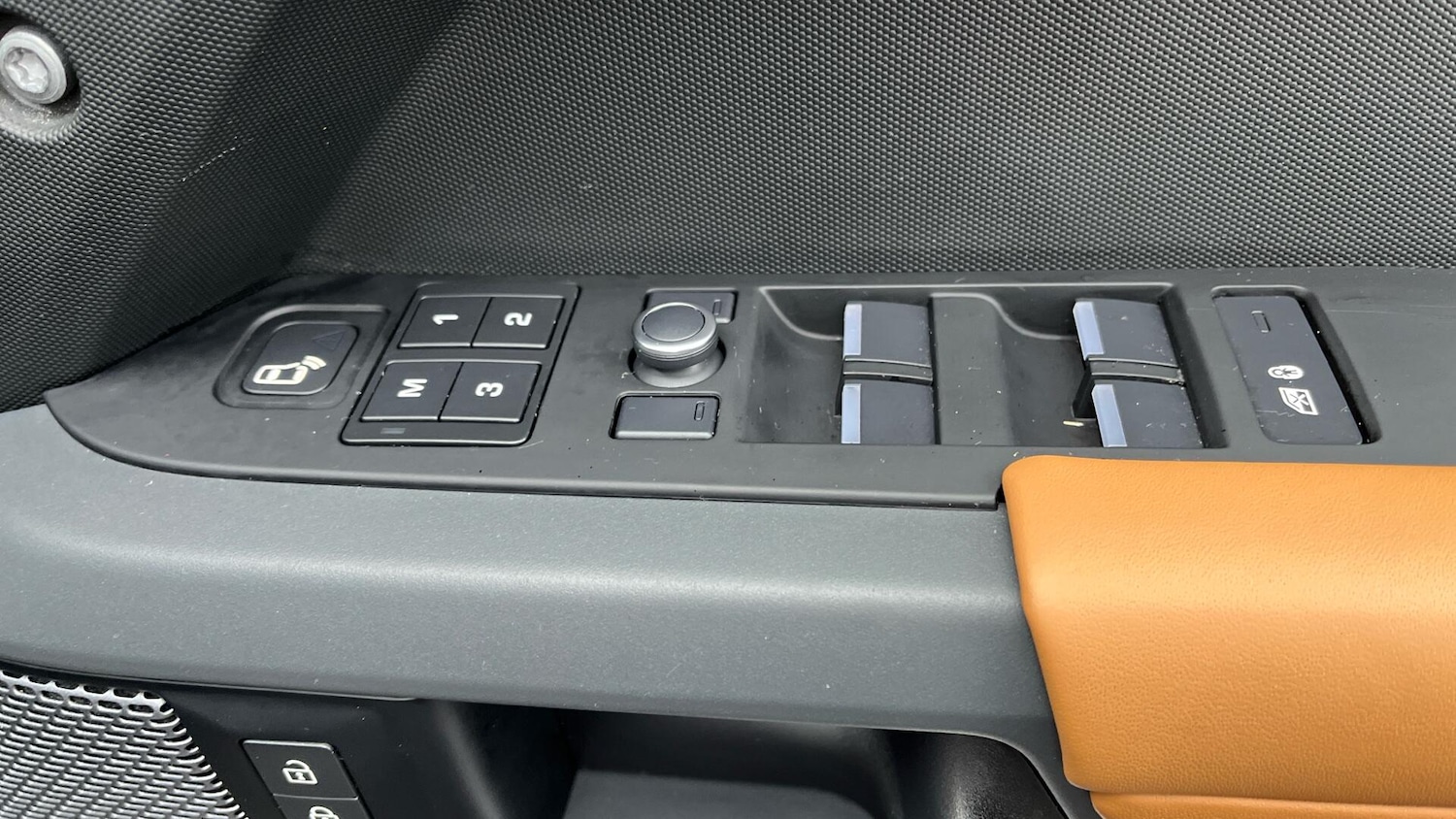 Used Land Rover Defender 110 2020 for sale - 77511212: Photo 34