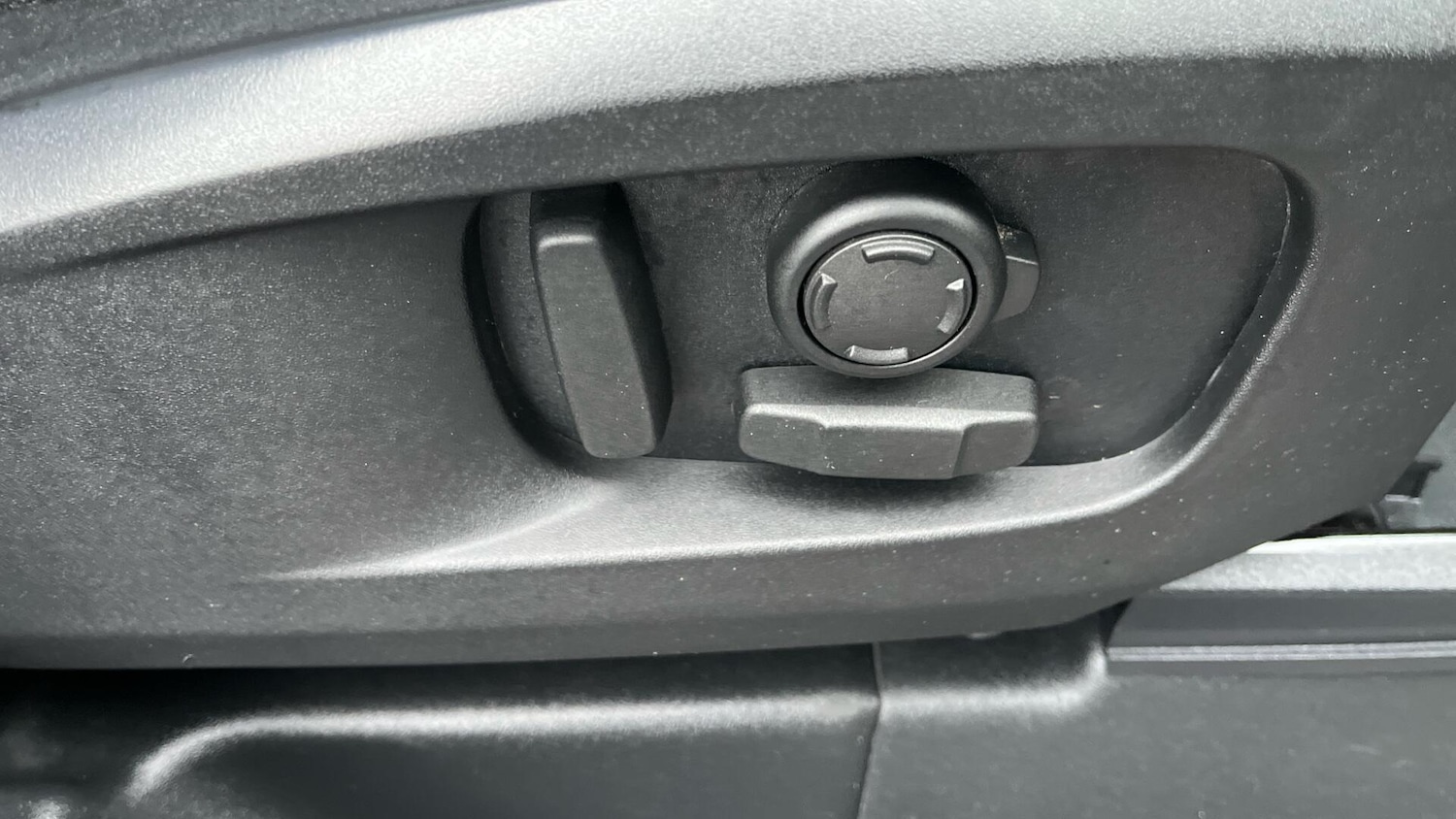 Used Land Rover Defender 110 2020 for sale - 77511212: Photo 35