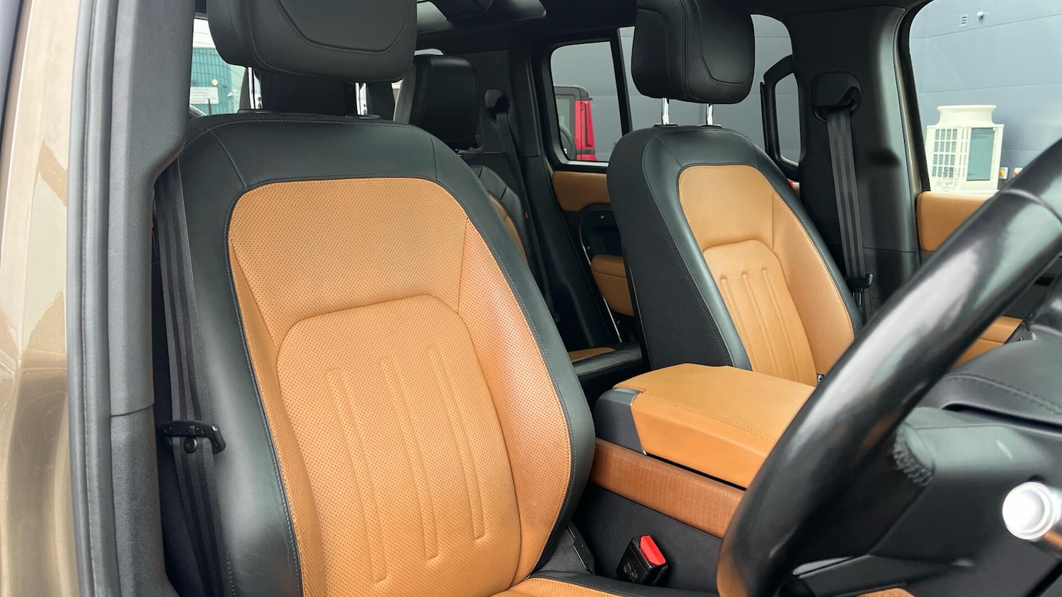 Used Land Rover Defender 110 2020 for sale - 77511212: Photo 38