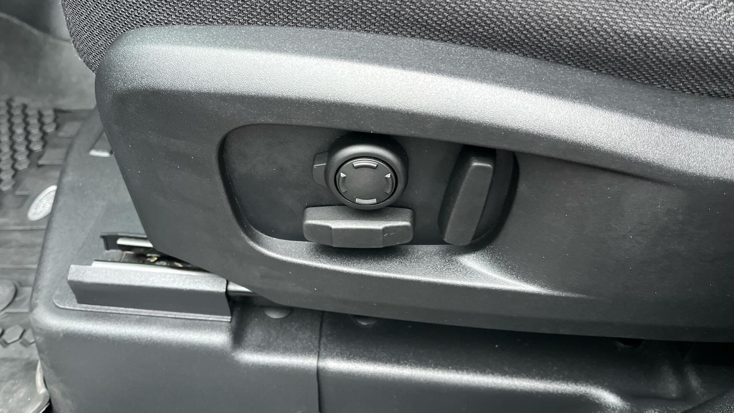 Used Land Rover Defender 110 2020 for sale - 77511212: Photo 42