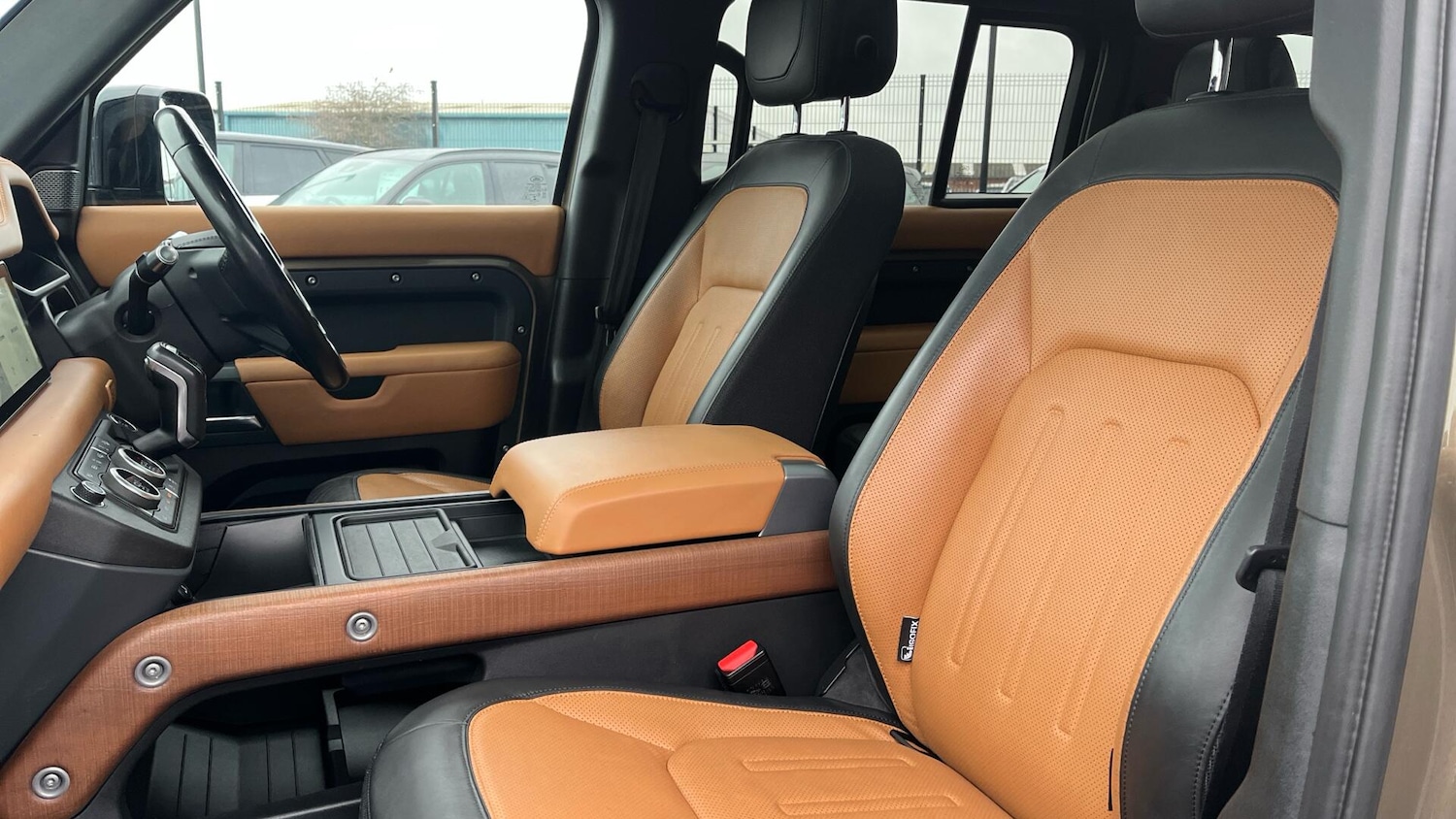 Used Land Rover Defender 110 2020 for sale - 77511212: Photo 44