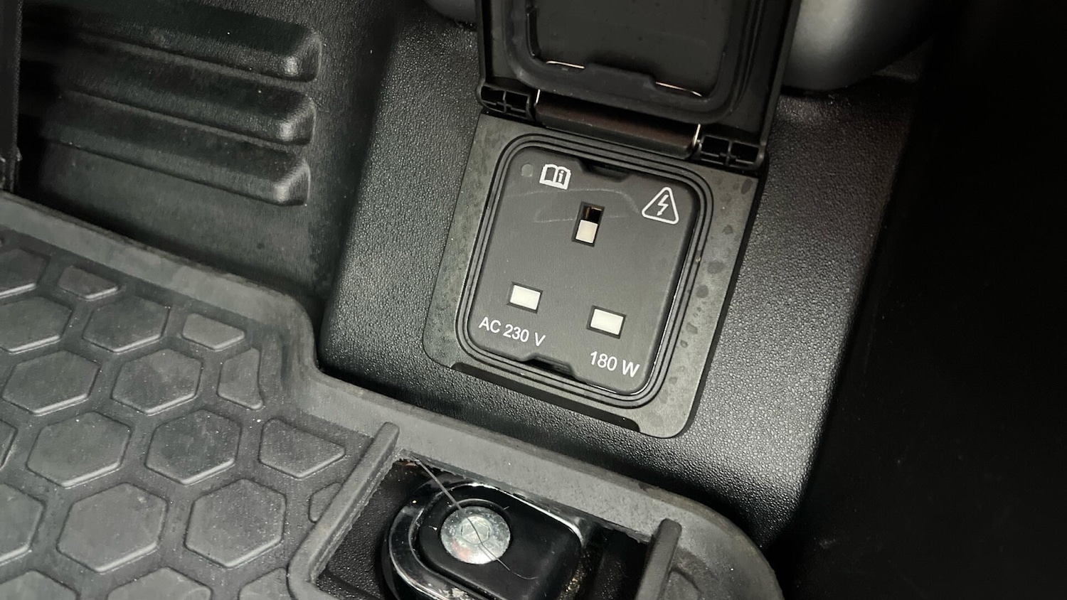 Used Land Rover Defender 110 2020 for sale - 77511212: Photo 52