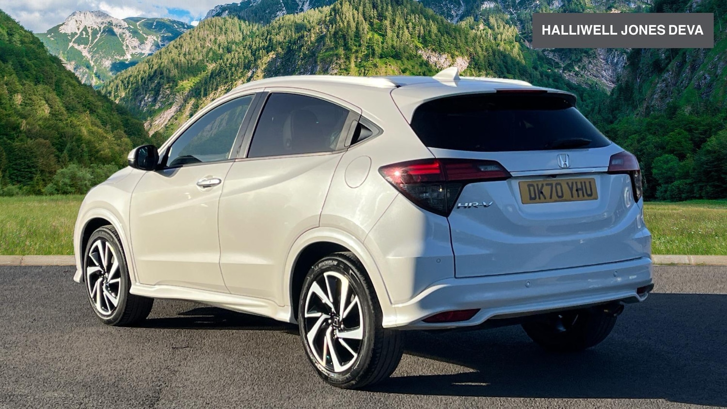 Used Honda HR-V 2020 for sale - 76781095: Photo 2