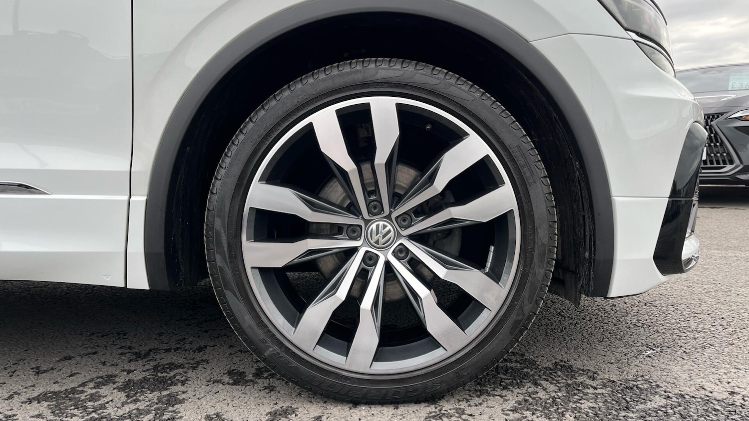 Used Volkswagen Tiguan 2017 for sale - 76781990: Photo 14