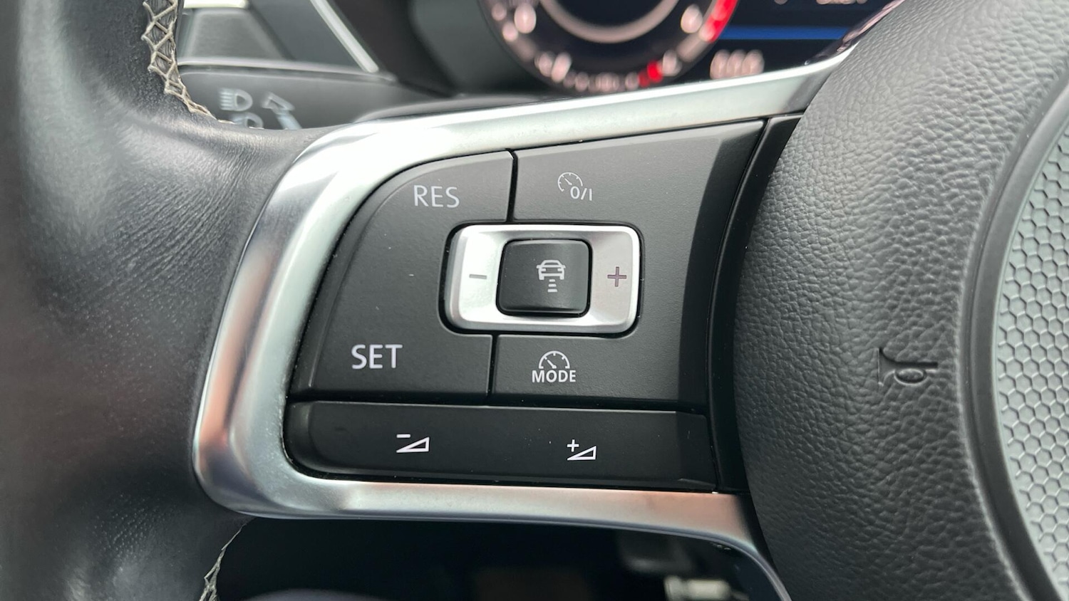 Used Volkswagen Tiguan 2017 for sale - 76781990: Photo 17