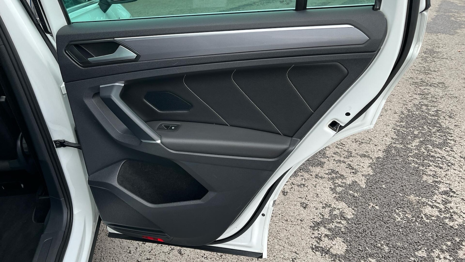 Used Volkswagen Tiguan 2017 for sale - 76781990: Photo 23