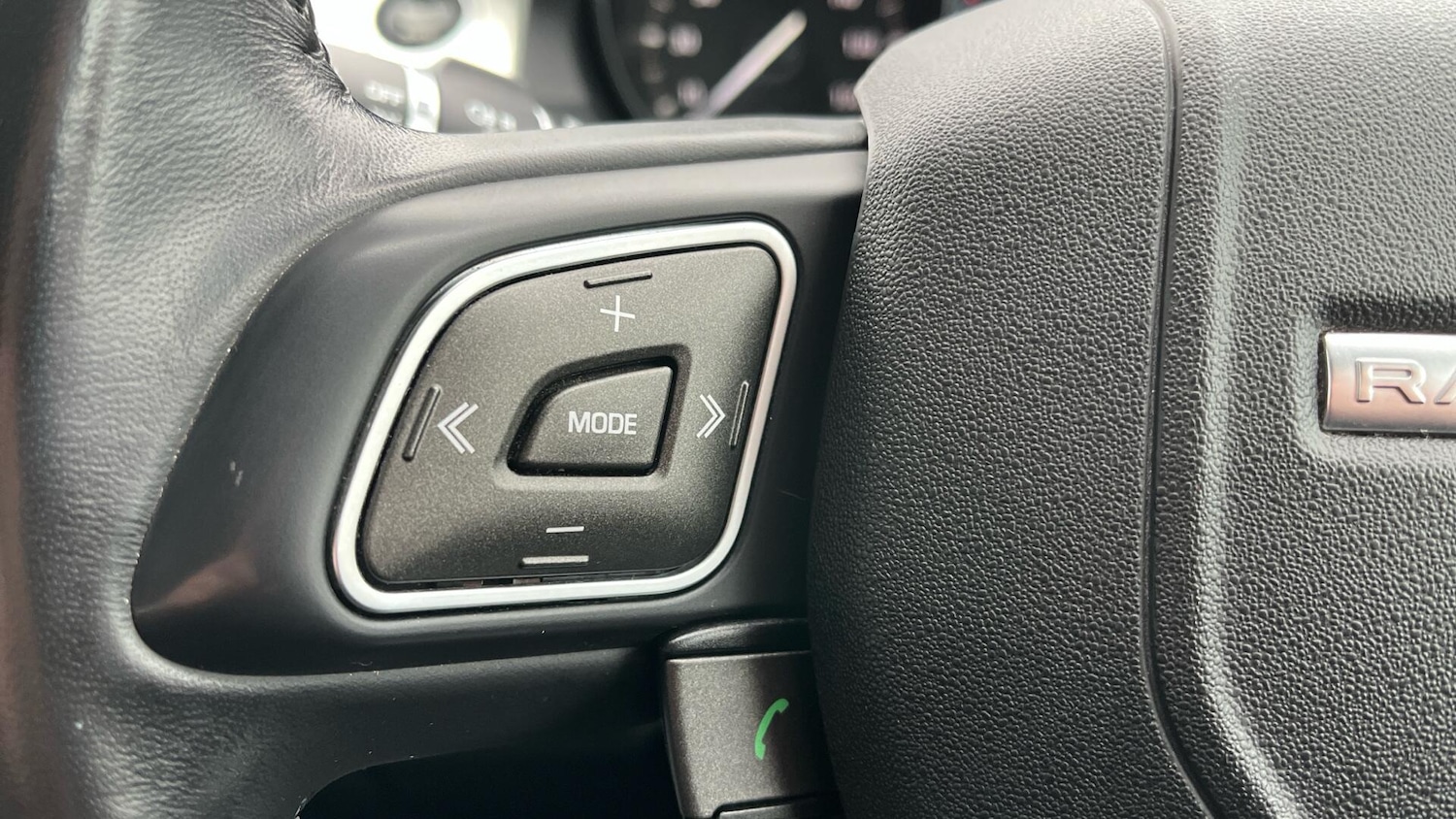 Used Land Rover Range Rover Evoque 2018 for sale - 77411392: Photo 17