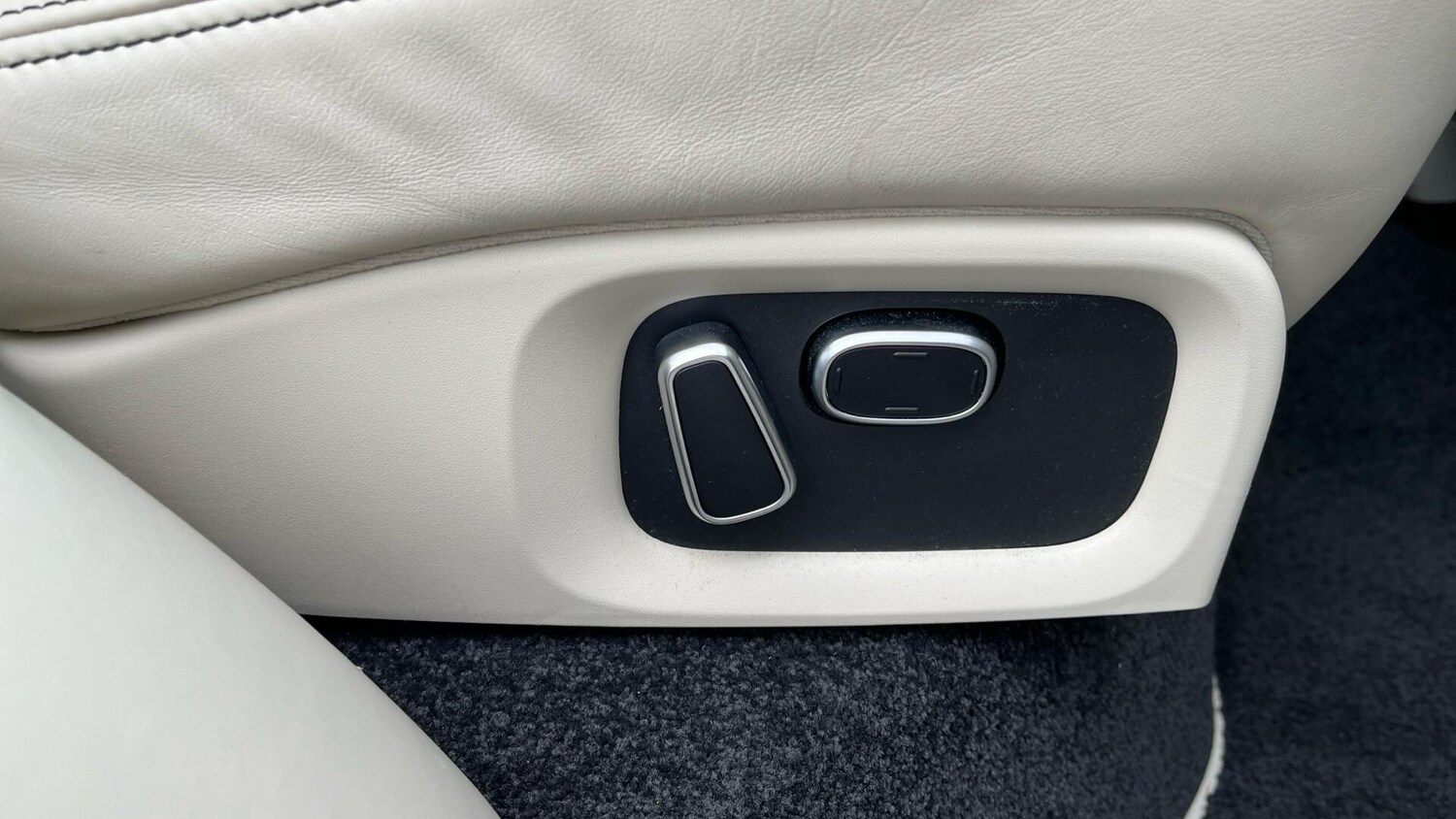 Used Land Rover Range Rover 2014 for sale - 76781834: Photo 25