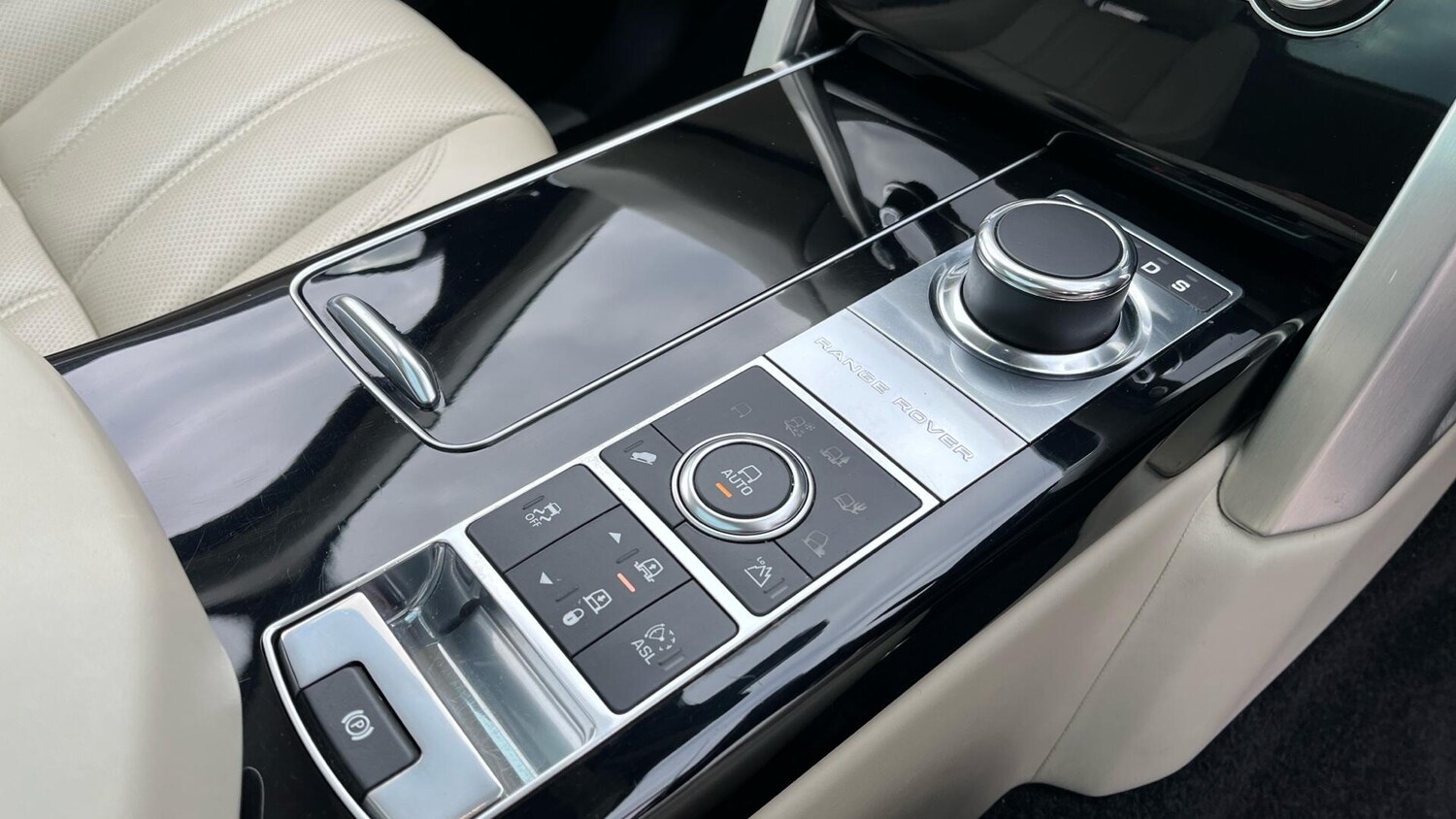 Used Land Rover Range Rover 2014 for sale - 76781834: Photo 33