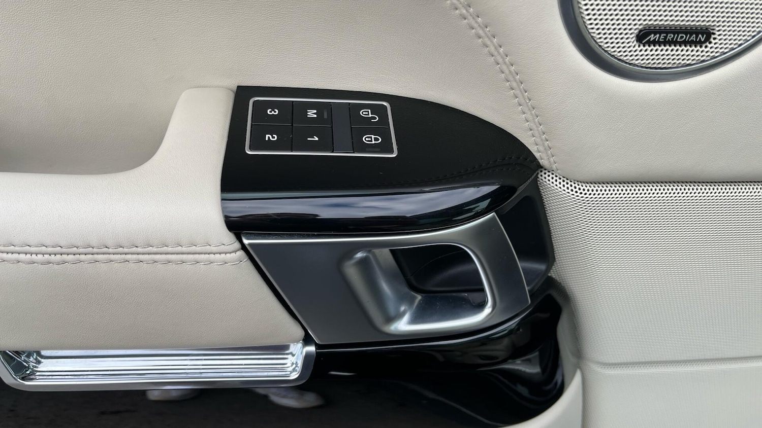 Used Land Rover Range Rover 2014 for sale - 76781834: Photo 39