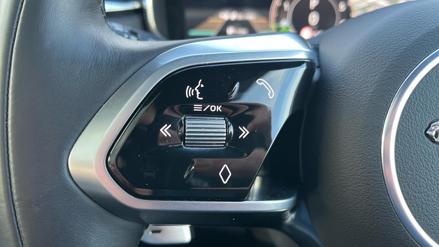 Used Jaguar F-Pace 2023 for sale - 77174868: Photo 17