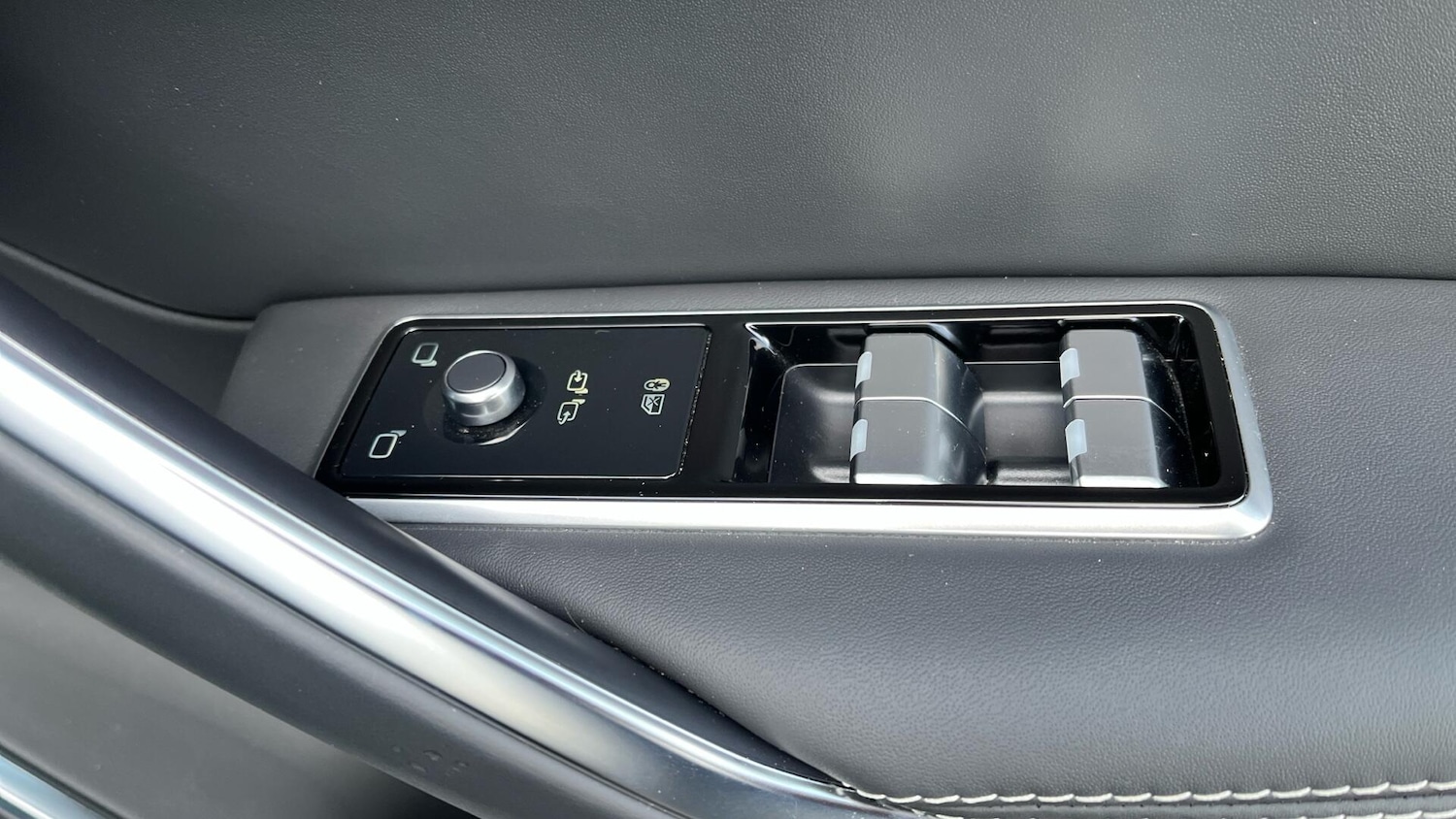 Used Jaguar F-Pace 2023 for sale - 77174868: Photo 29