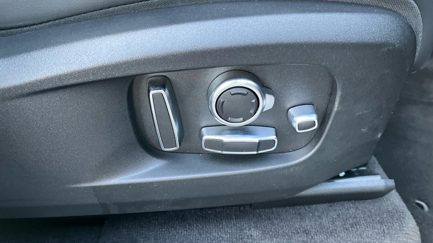 Used Jaguar F-Pace 2023 for sale - 77174868: Photo 31