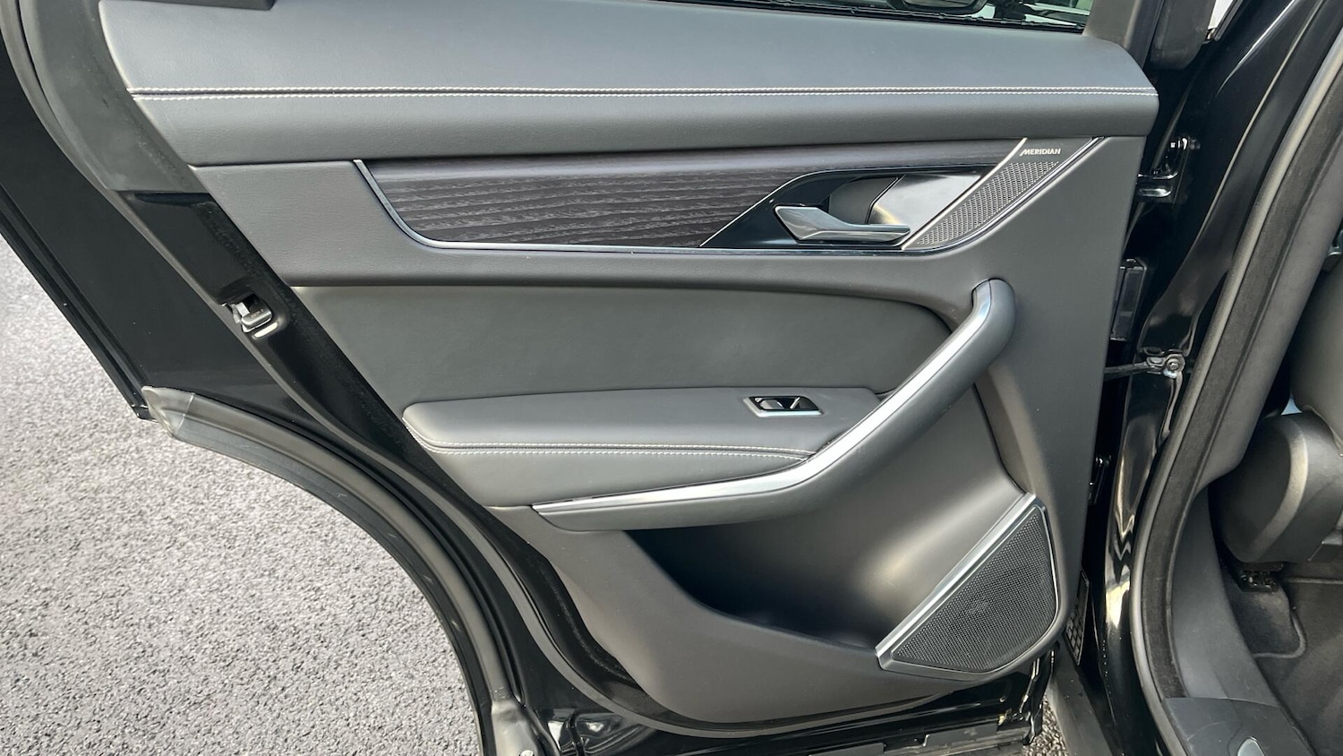 Used Jaguar F-Pace 2023 for sale - 77174868: Photo 43