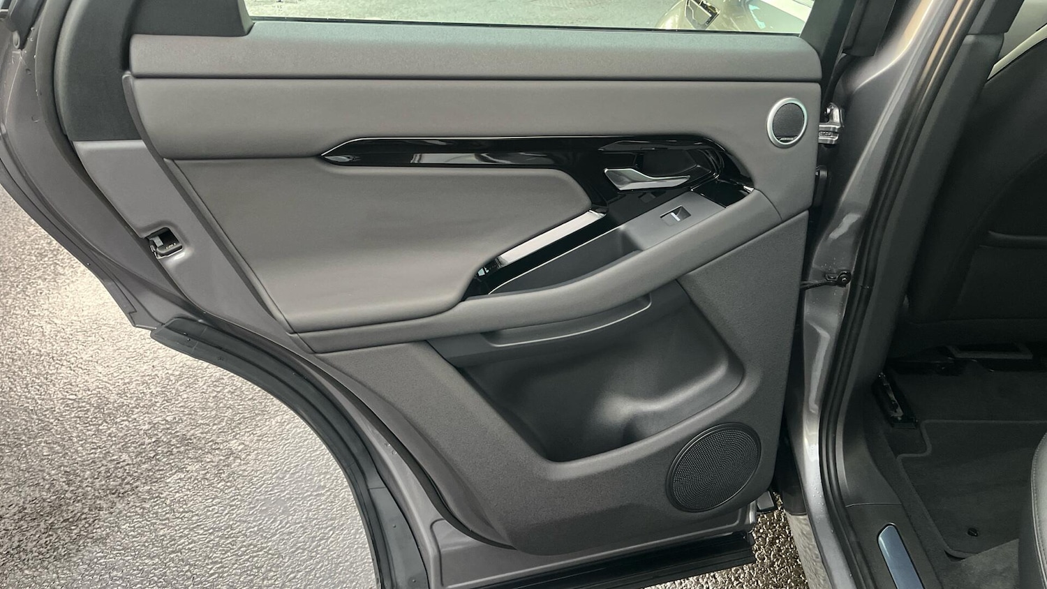 Used Land Rover Range Rover Evoque 2025 for sale - 77174869: Photo 35