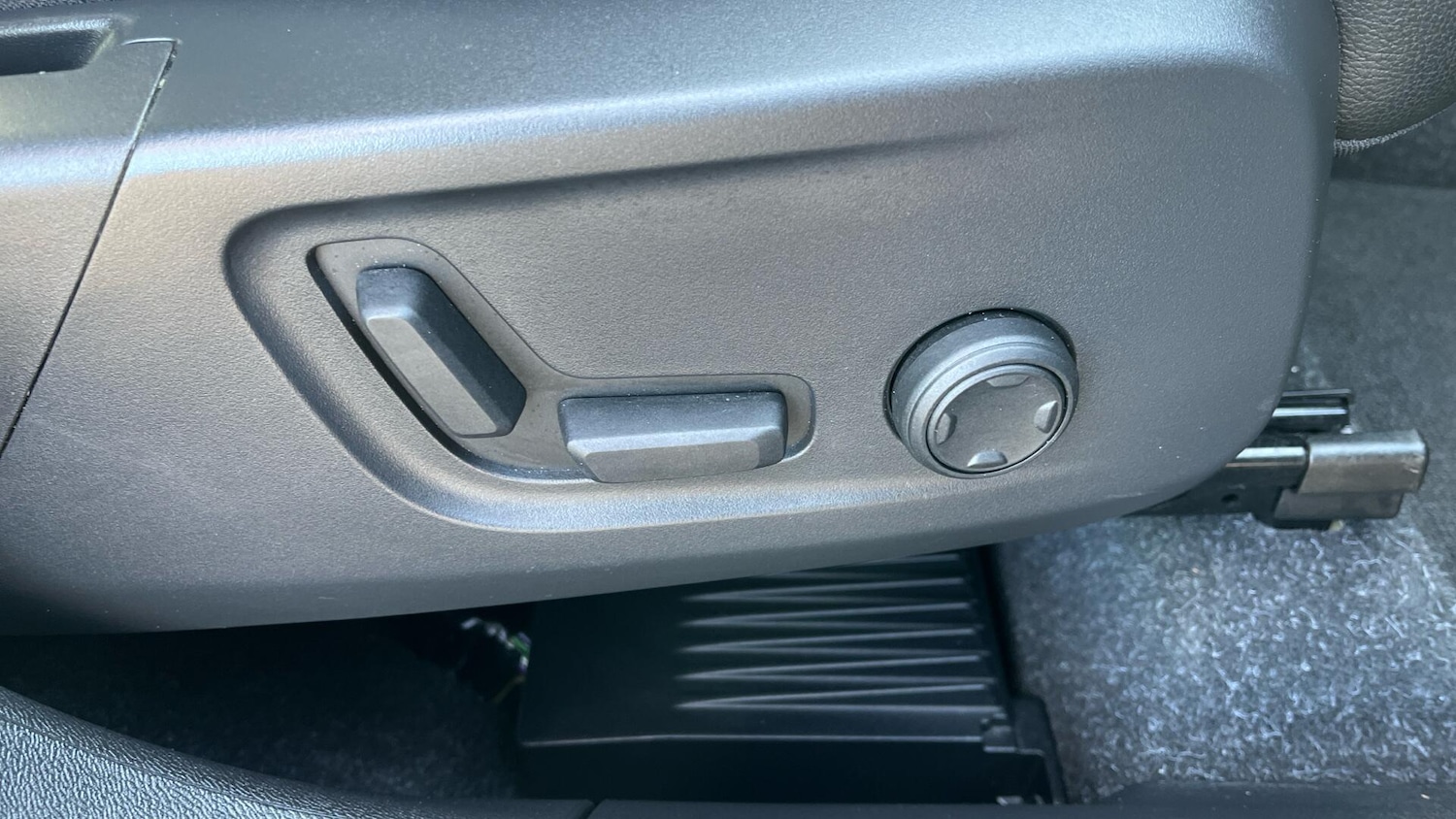 Used Volvo XC40 2020 for sale - 77925527: Photo 28