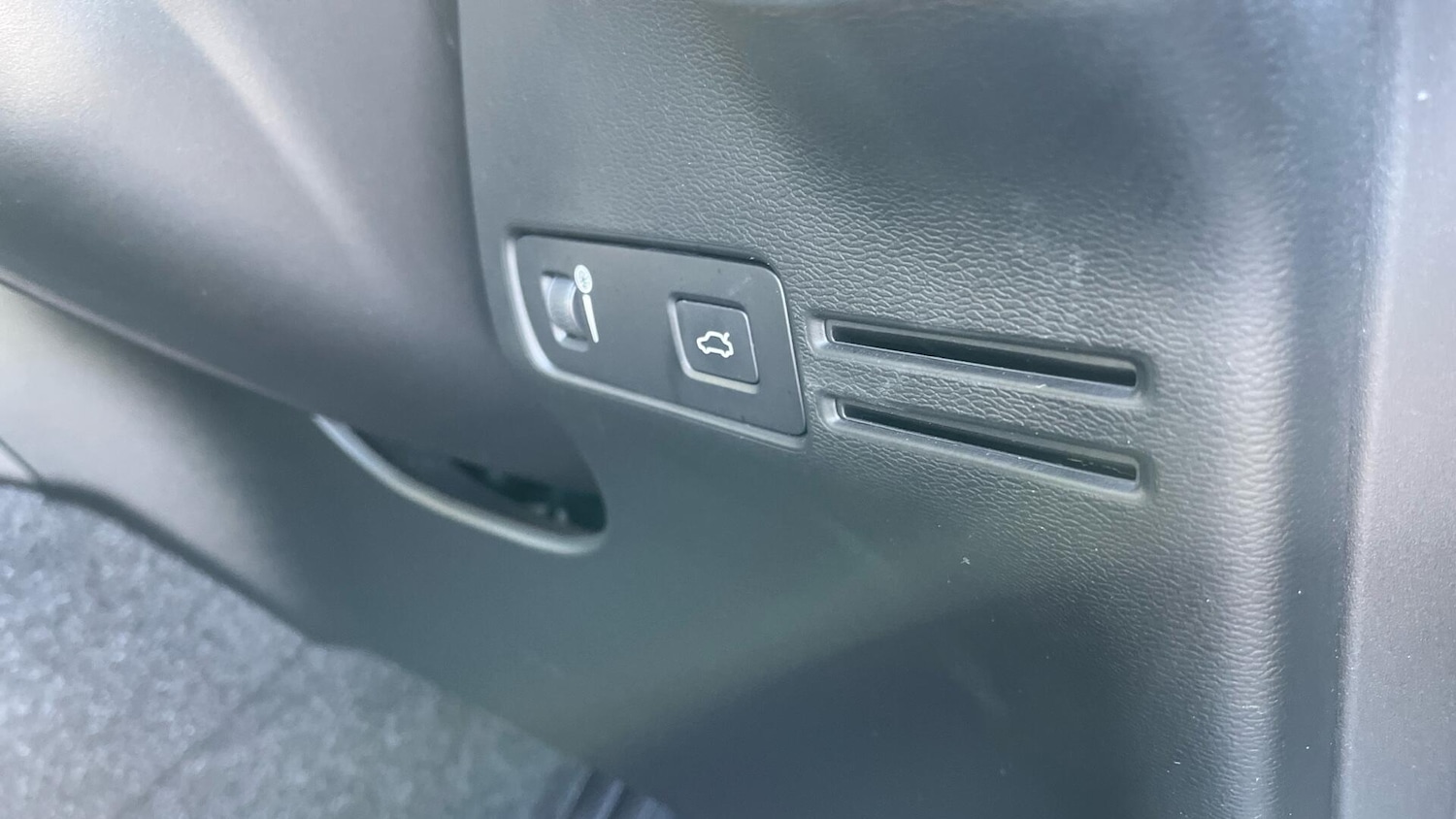 Used Volvo XC40 2020 for sale - 77925527: Photo 29