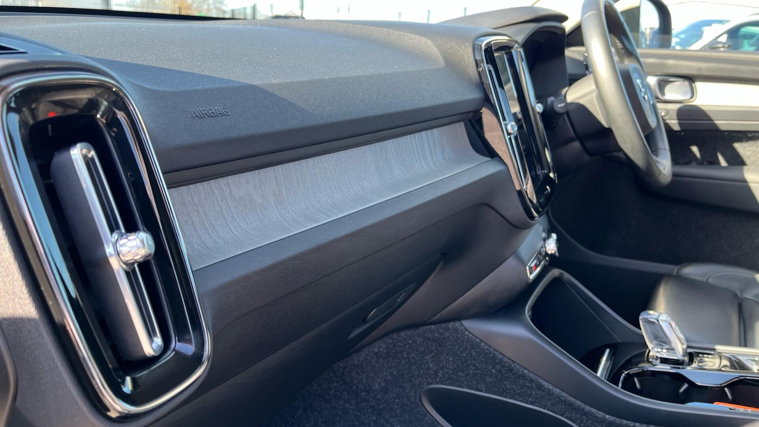 Used Volvo XC40 2020 for sale - 77925527: Photo 32