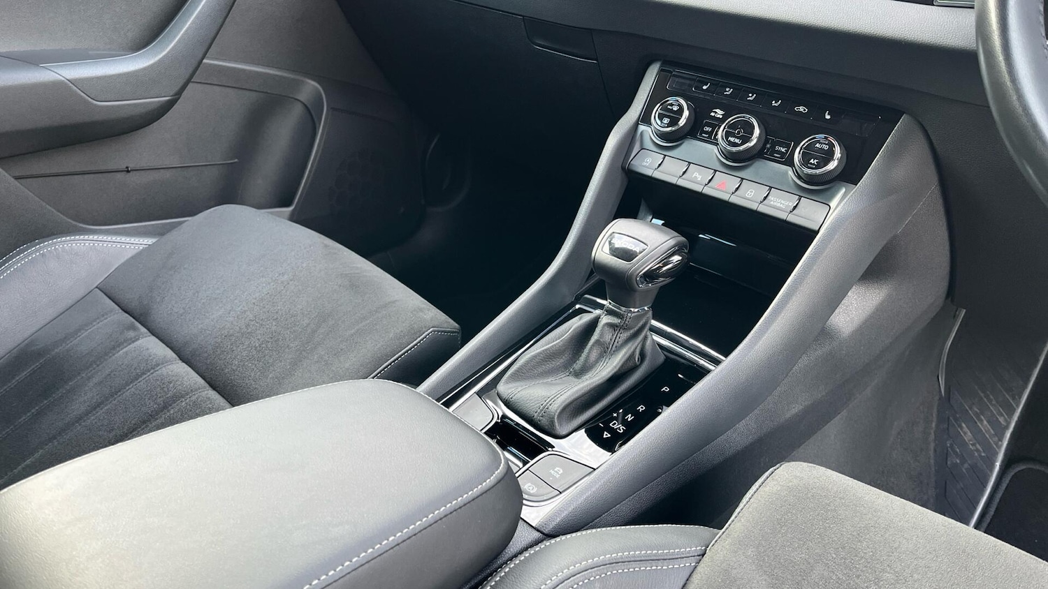 Used Skoda Karoq 2025 for sale - 76781278: Photo 10