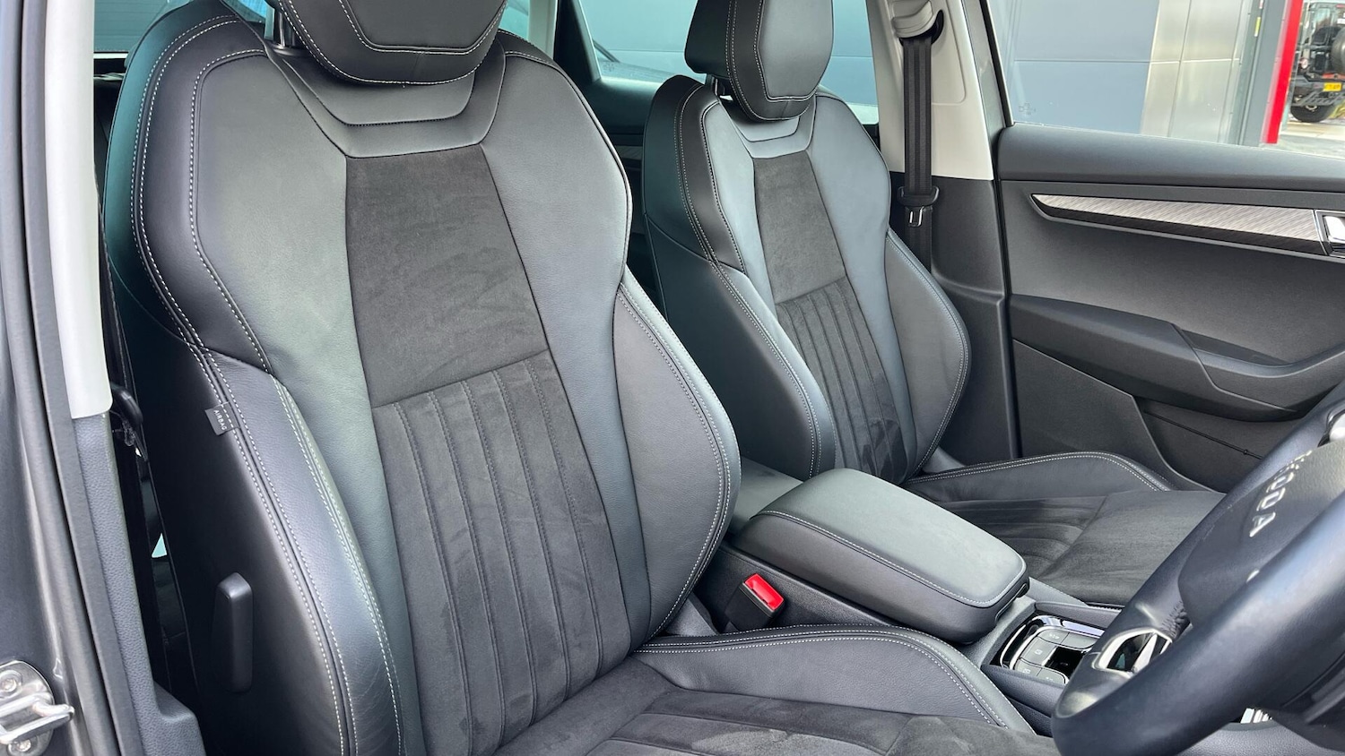 Used Skoda Karoq 2025 for sale - 76781278: Photo 34