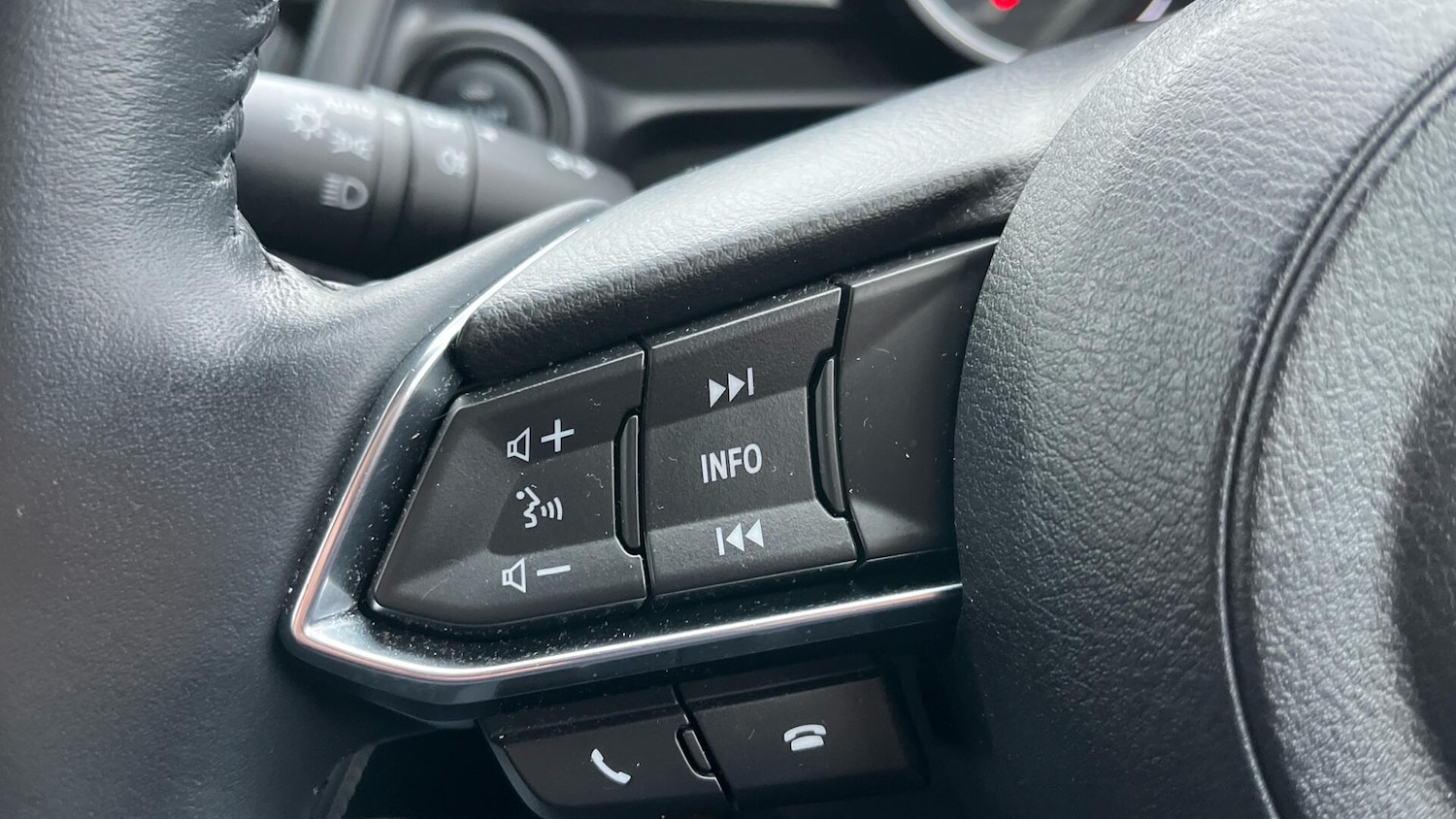 Used Mazda Mazda2 2022 for sale - 76781605: Photo 17