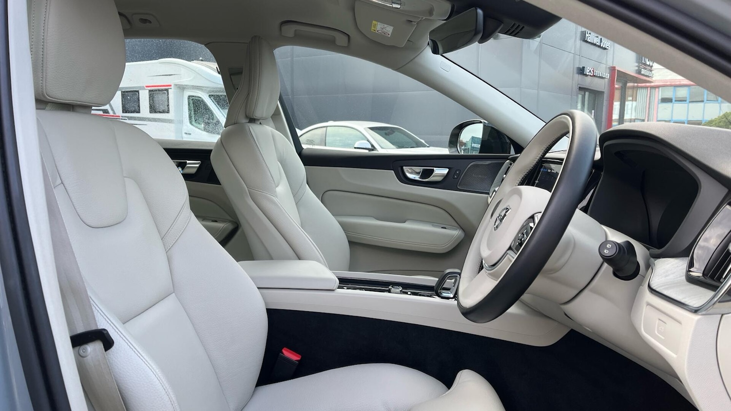 Used Volvo XC60 2024 for sale - 76781611: Photo 11