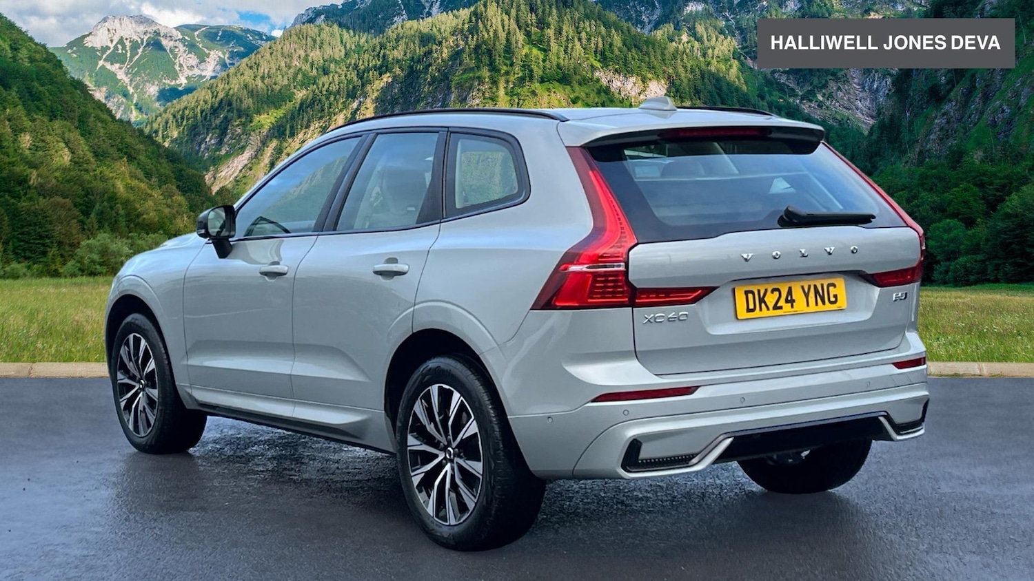 Used Volvo XC60 2024 for sale - 76781611: Photo 2