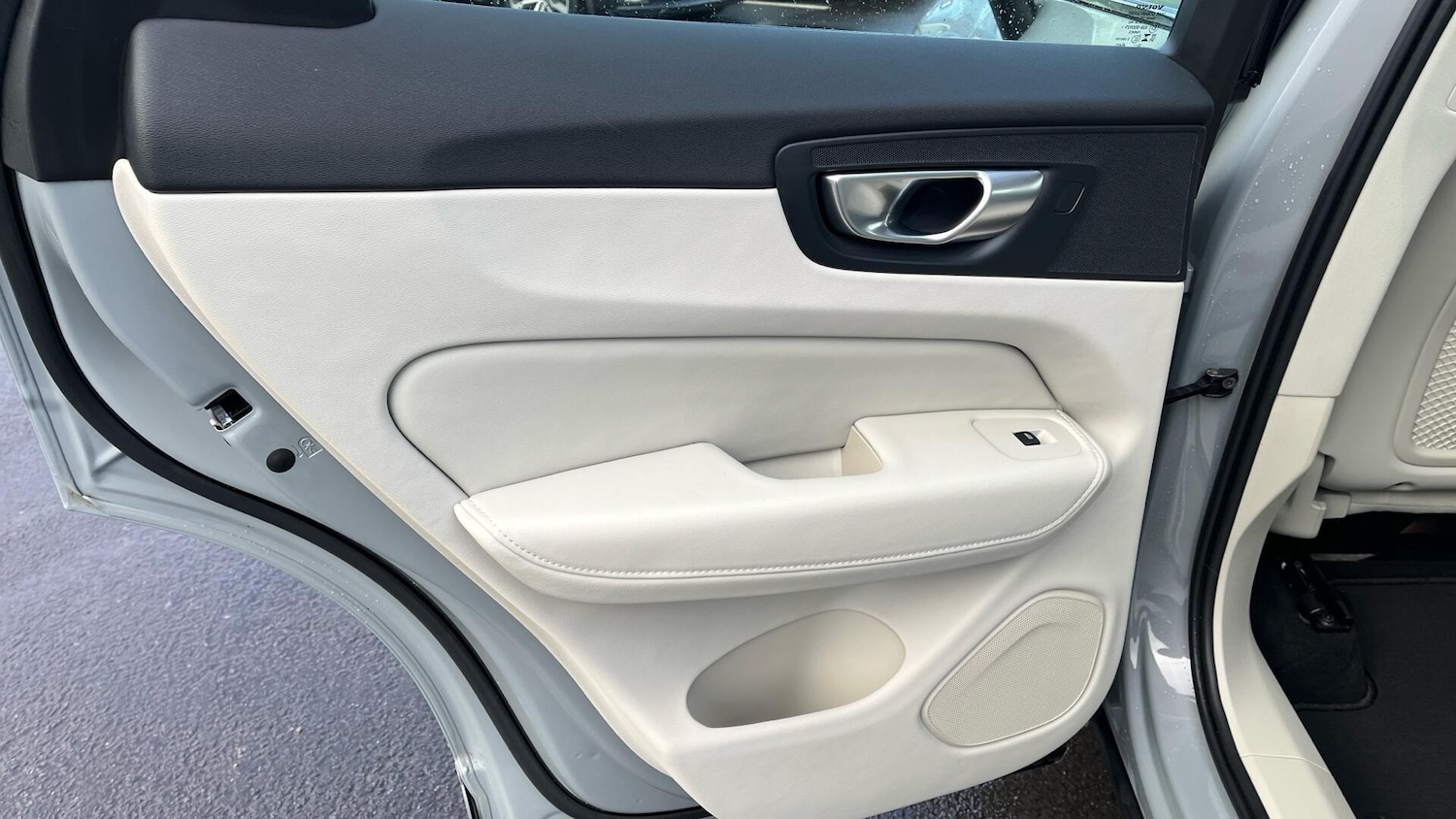 Used Volvo XC60 2024 for sale - 76781611: Photo 35