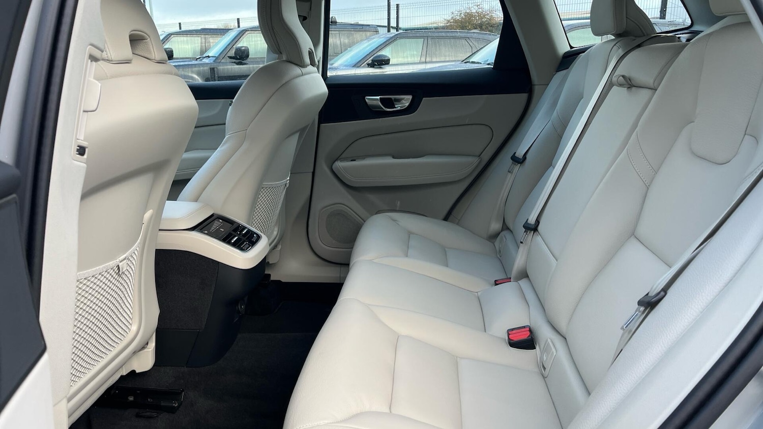 Used Volvo XC60 2024 for sale - 76781611: Photo 36