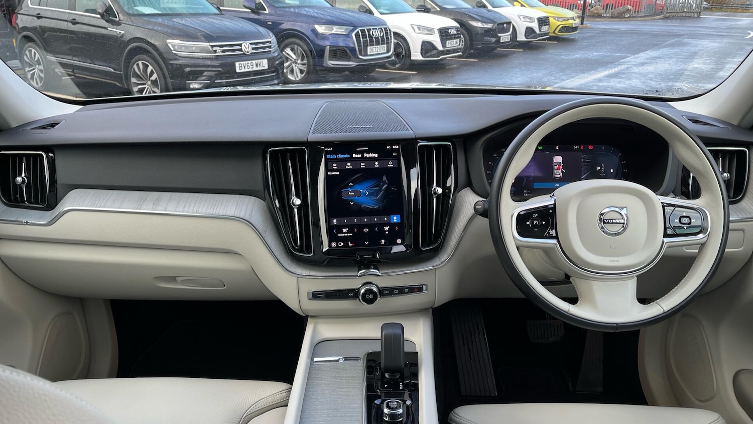 Used Volvo XC60 2024 for sale - 76781611: Photo 4