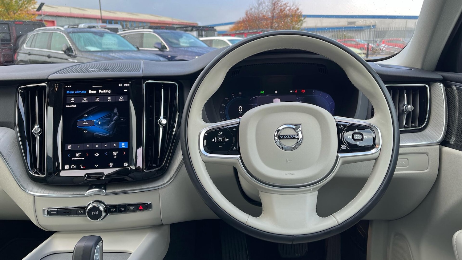 Used Volvo XC60 2024 for sale - 76781611: Photo 5