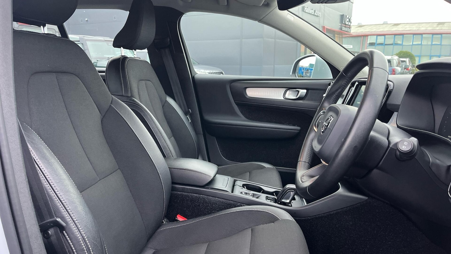 Used Volvo XC40 2019 for sale - 76801474: Photo 11