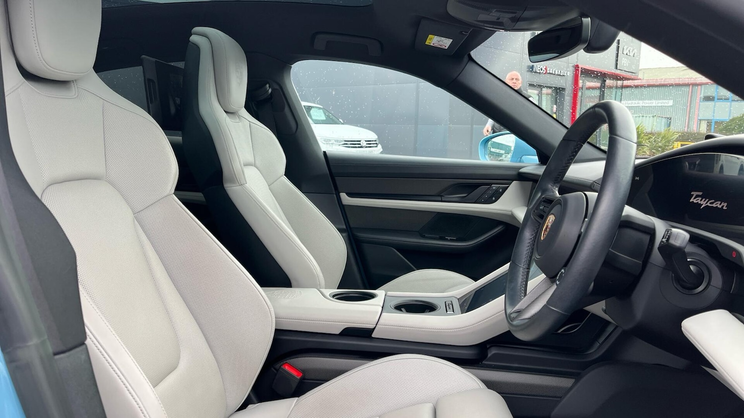 Used Porsche Taycan 2023 for sale - 77625845: Photo 11