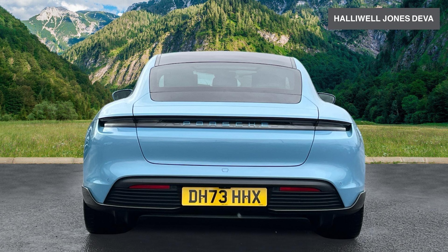 Used Porsche Taycan 2023 for sale - 77625845: Photo 15