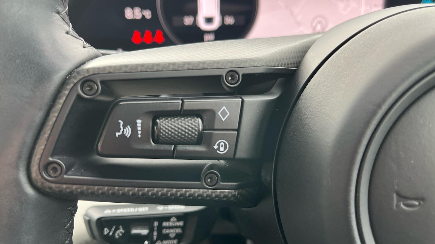 Used Porsche Taycan 2023 for sale - 77625845: Photo 17